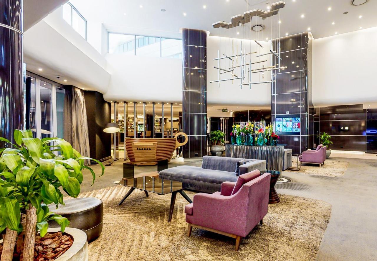 The Maslow Hotel, Sandton Exterior photo