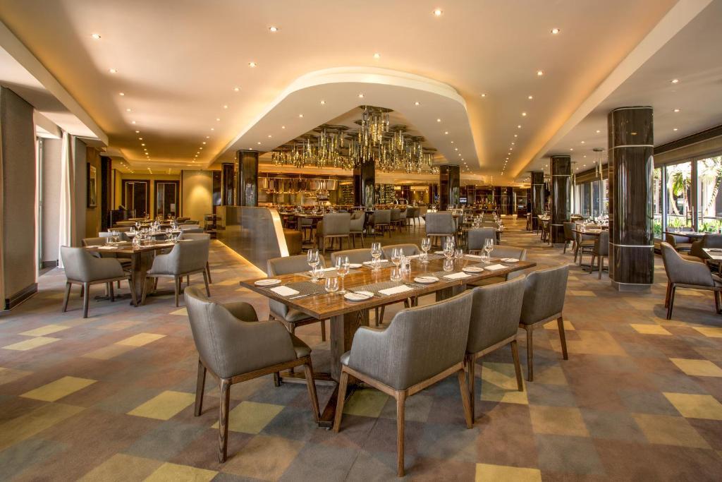 The Maslow Hotel, Sandton Exterior photo